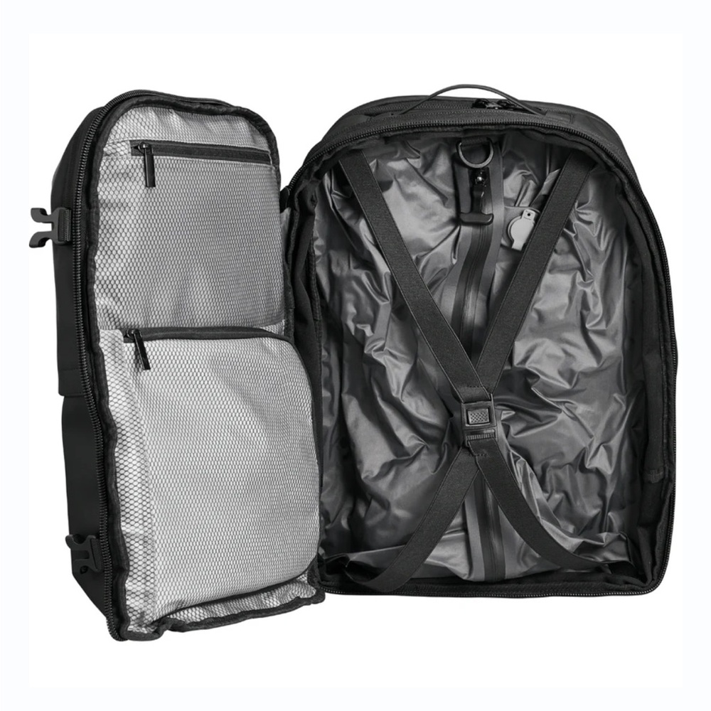 Backvac Pro Black Carry-On Backpack - Picture 3 of 7